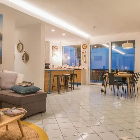 Td Ponente Luxury With Sea View Pool Nyaraló Monopoli