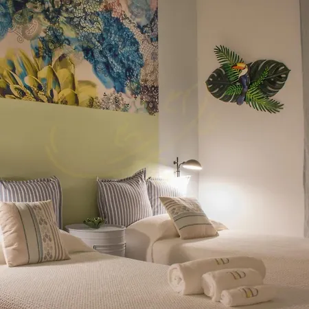 Td Ponente Luxury With Sea View Pool Nyaraló *