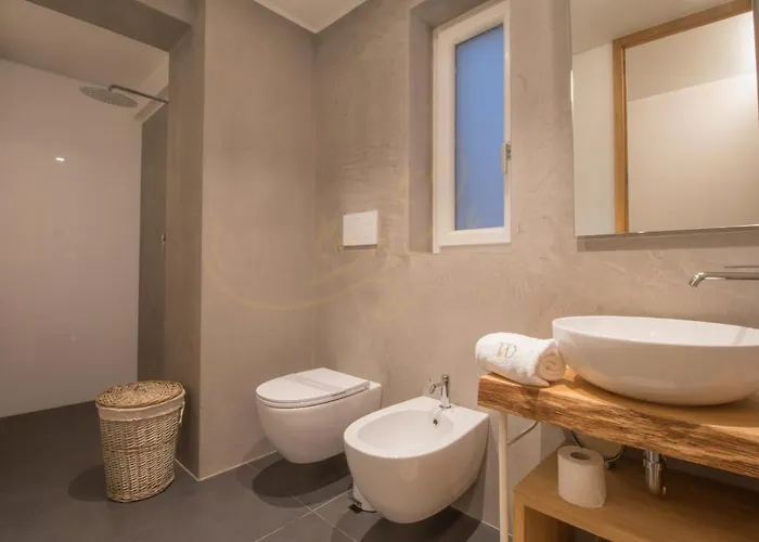 Td Ponente Luxury With Sea View Pool Villa